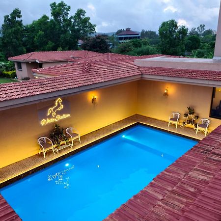 Villa White Stallion à Lonavala Extérieur photo