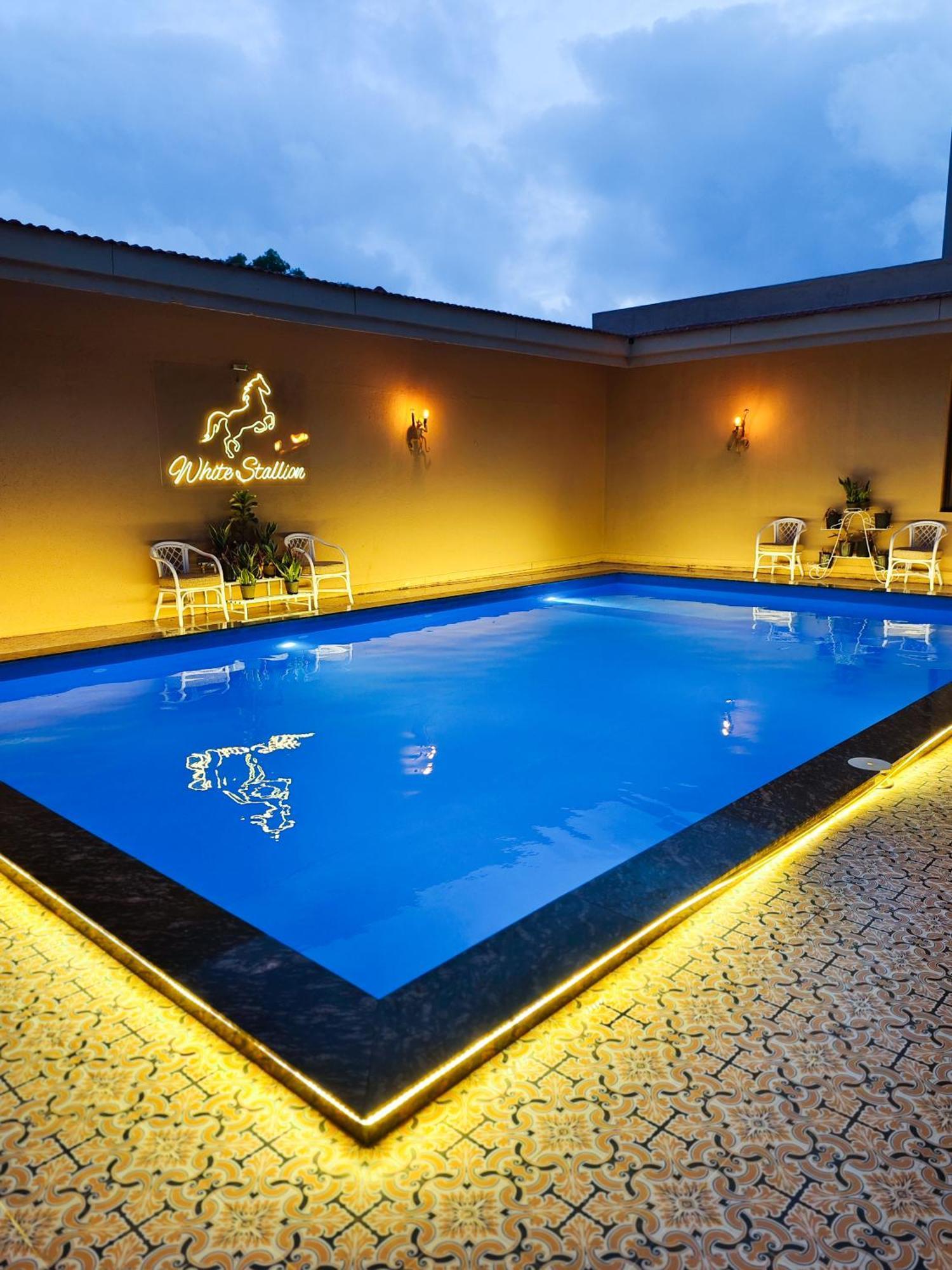 Villa White Stallion à Lonavala Extérieur photo